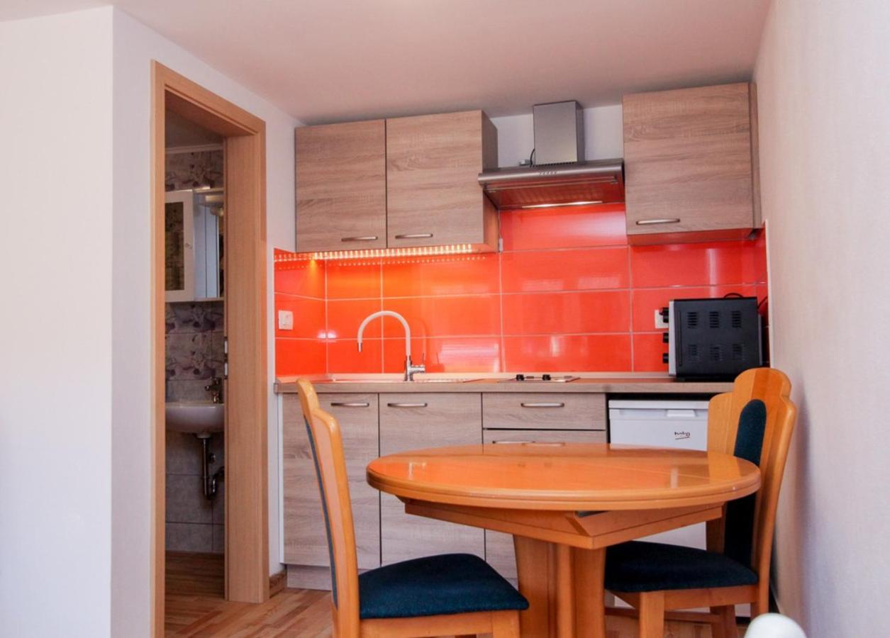 Apartmaji Pri Kozmavo - Little House ボーヒニ エクステリア 写真