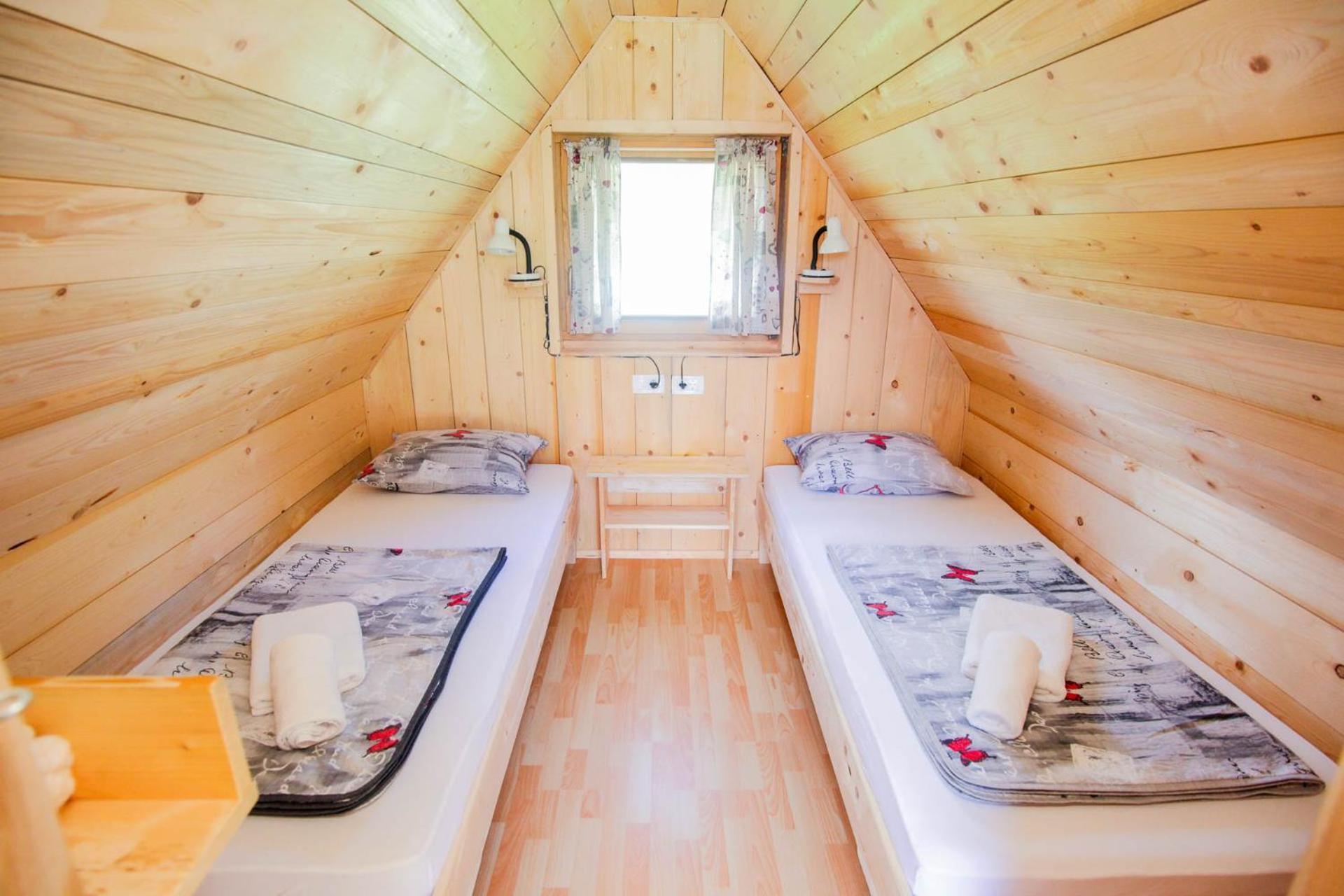Apartmaji Pri Kozmavo - Little House ボーヒニ エクステリア 写真