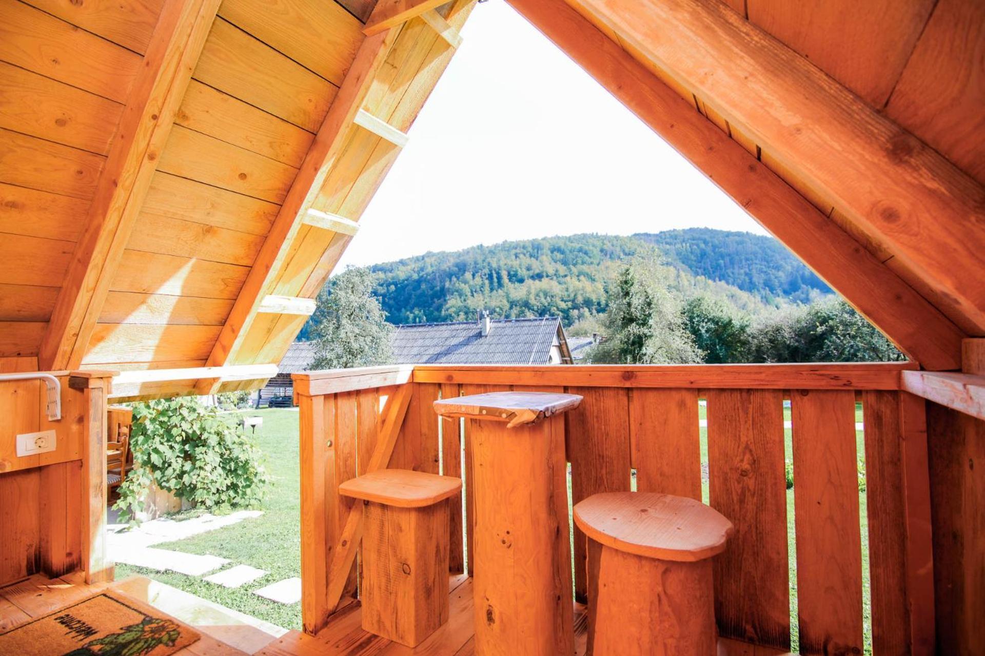Apartmaji Pri Kozmavo - Little House ボーヒニ エクステリア 写真
