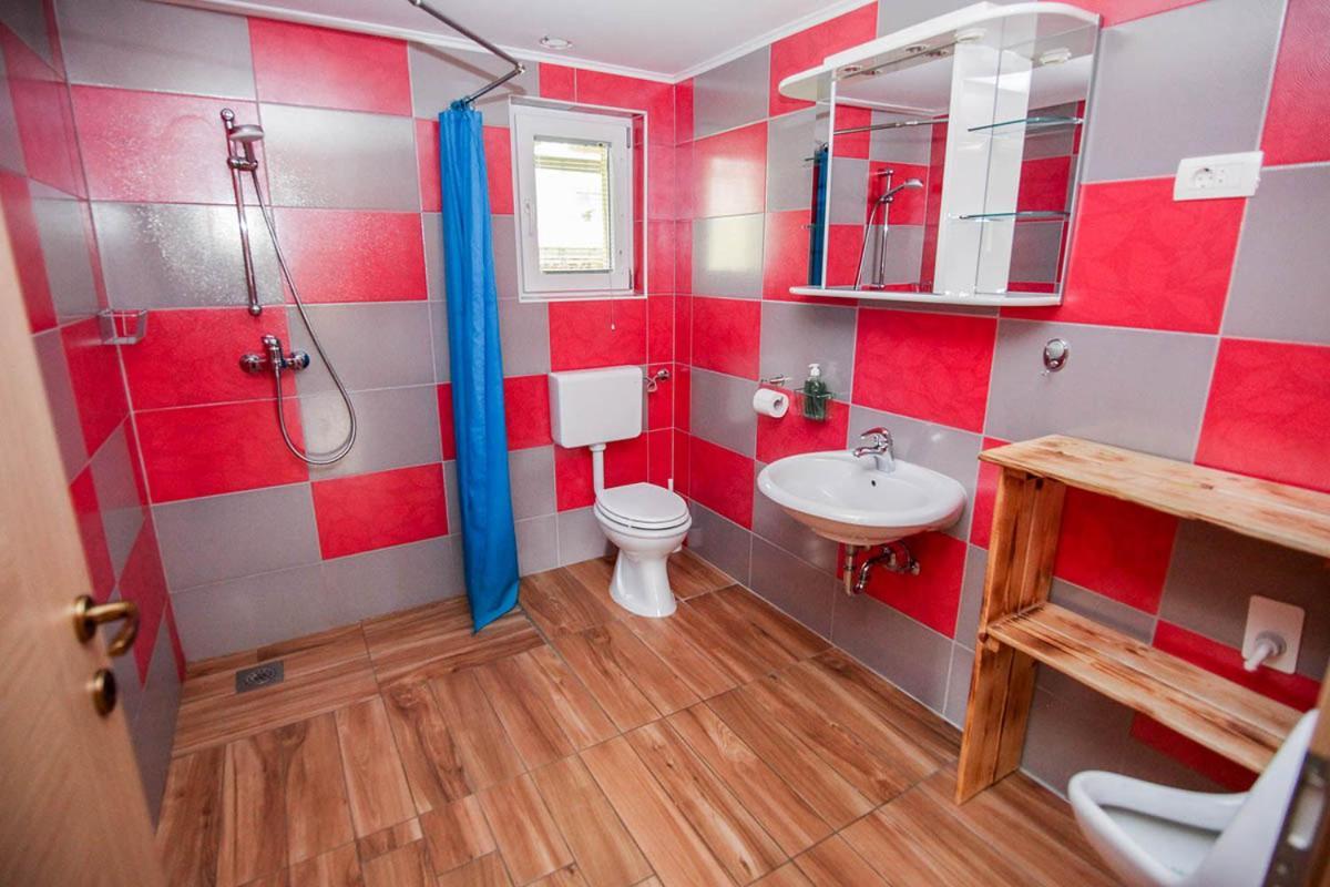 Apartmaji Pri Kozmavo - Little House ボーヒニ エクステリア 写真