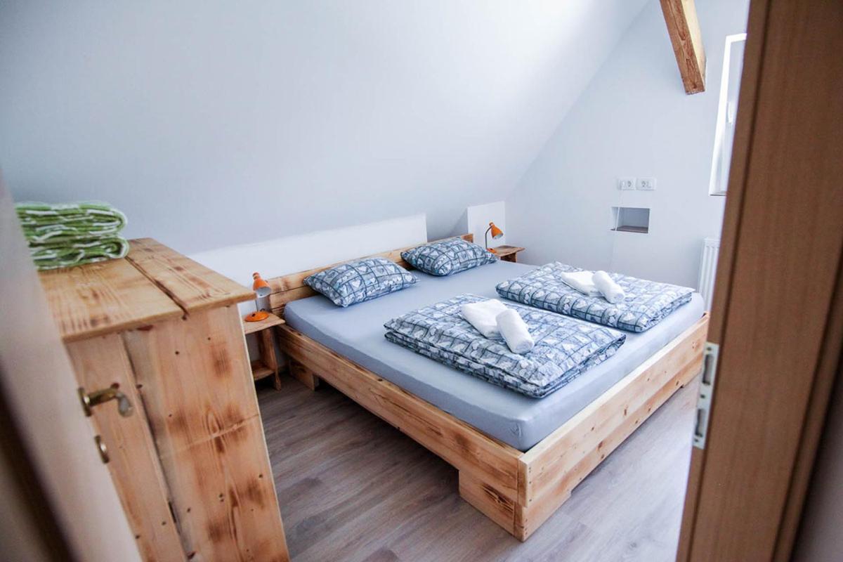 Apartmaji Pri Kozmavo - Little House ボーヒニ エクステリア 写真